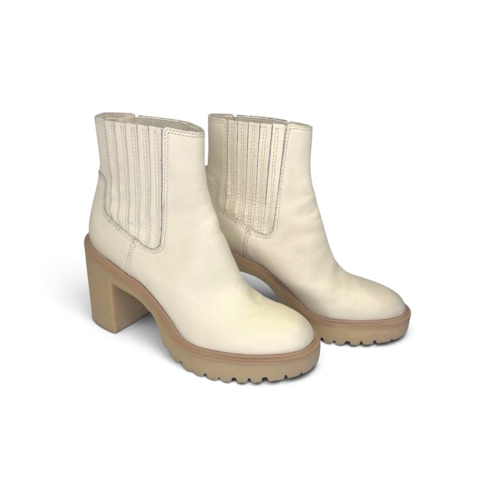 Dolce Vita Women's Caster Lug Sole Cheslea Heeled Booties Size 9.5 Cream Leather